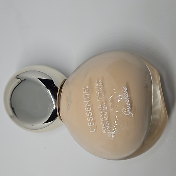 Guerlain Paris Foundation - Picture 9 of 9